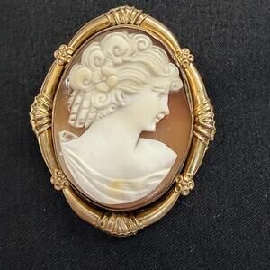 Gold filled cameo brooch or pendant vintage